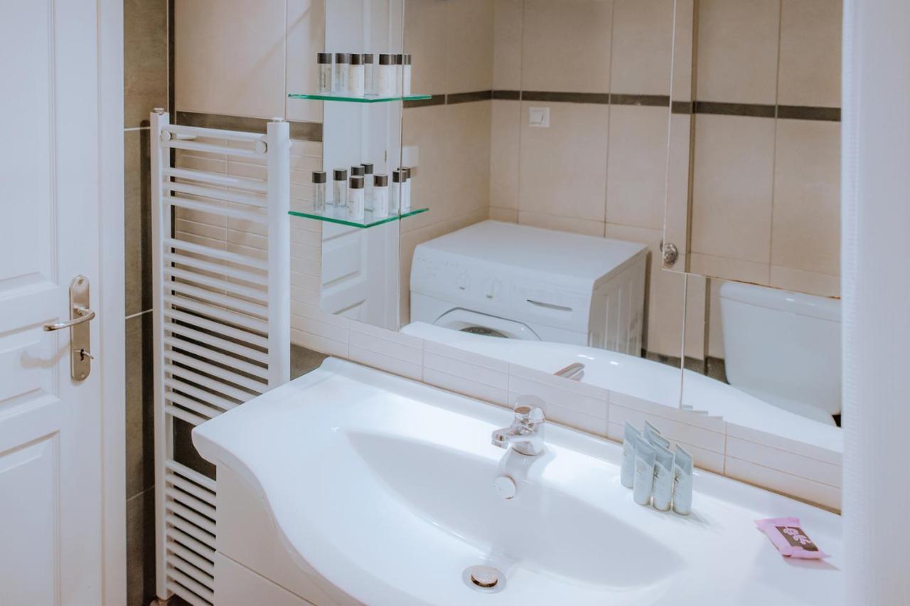 Acropolis Studio Apartment Athen Eksteriør billede